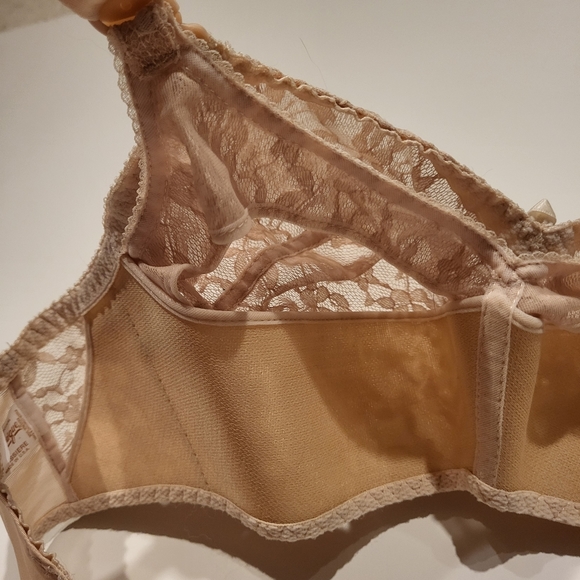 Vintage JEUNIQUE Beauty Style J3180 Beige Soft Cup Bra 32F Wireless - Picture 11 of 15